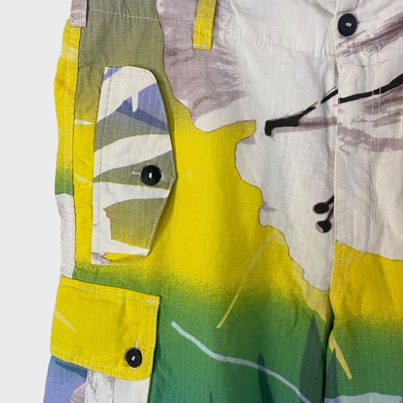 Rocawear Printed Cargo Shorts White Men's Size 36 Abstract Multicolor Utility - Picture 8 of 9